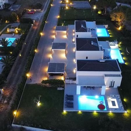 Les Residences Свороната Экстерьер фото