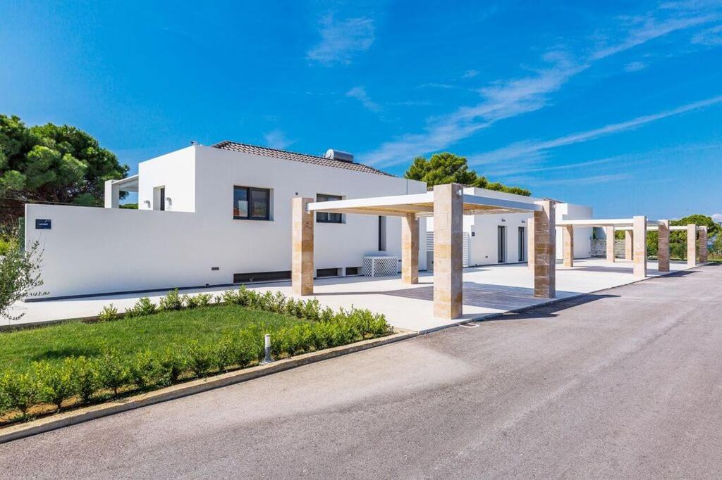 Les Residences Свороната Экстерьер фото